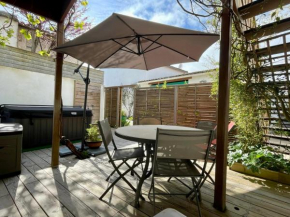 Belle location Spa et grande terrasse privés